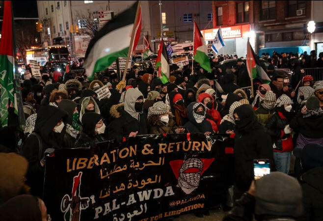 Stolen Land Sale Protest Boro Park 2/18/25 (Credits: Ian Barlett)